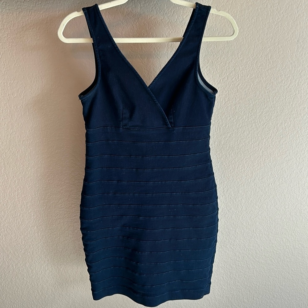 Express size M dark blue sleeveless dress
